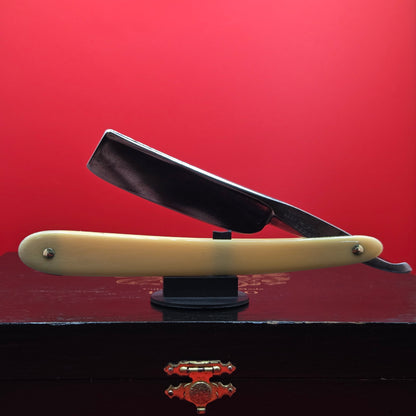13/16 W. Hawcfort & Sons, Sheffield Razor. Shave ready.