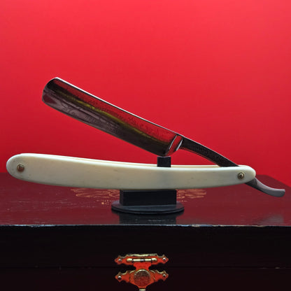 11/16 George Wostenholm. IXL Straight Razor. Shave ready.