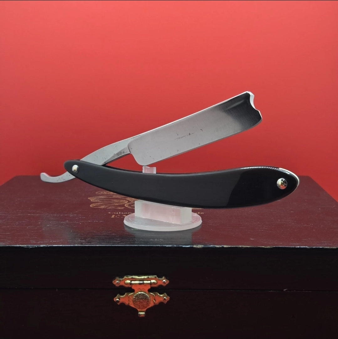 11/16 Joseph Allen, Hollow Ground, Sheffield Razor. Shave ready