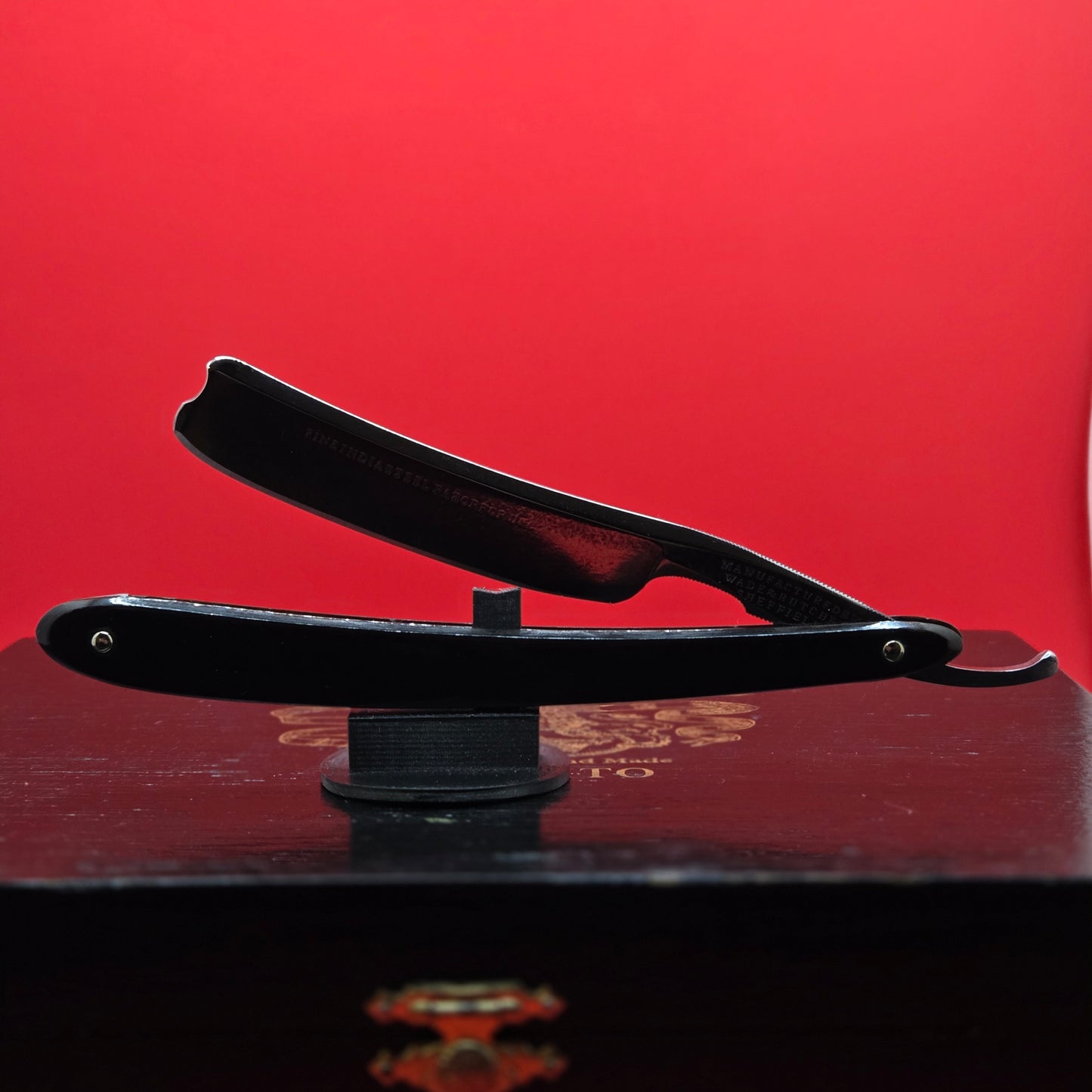 Vintage/Antique 11/16 Wade & Butcher. Sheffield Razor. Original