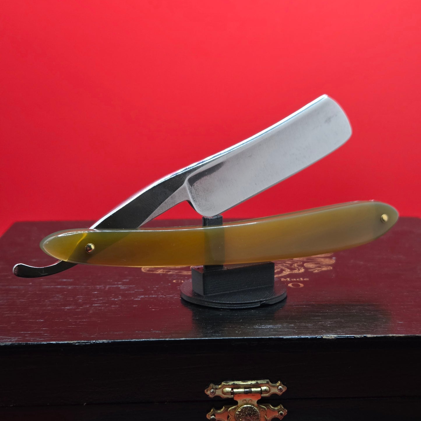 Vintage/Antique 7/8 Wade & Butcher. Sheffield Razor. Restored