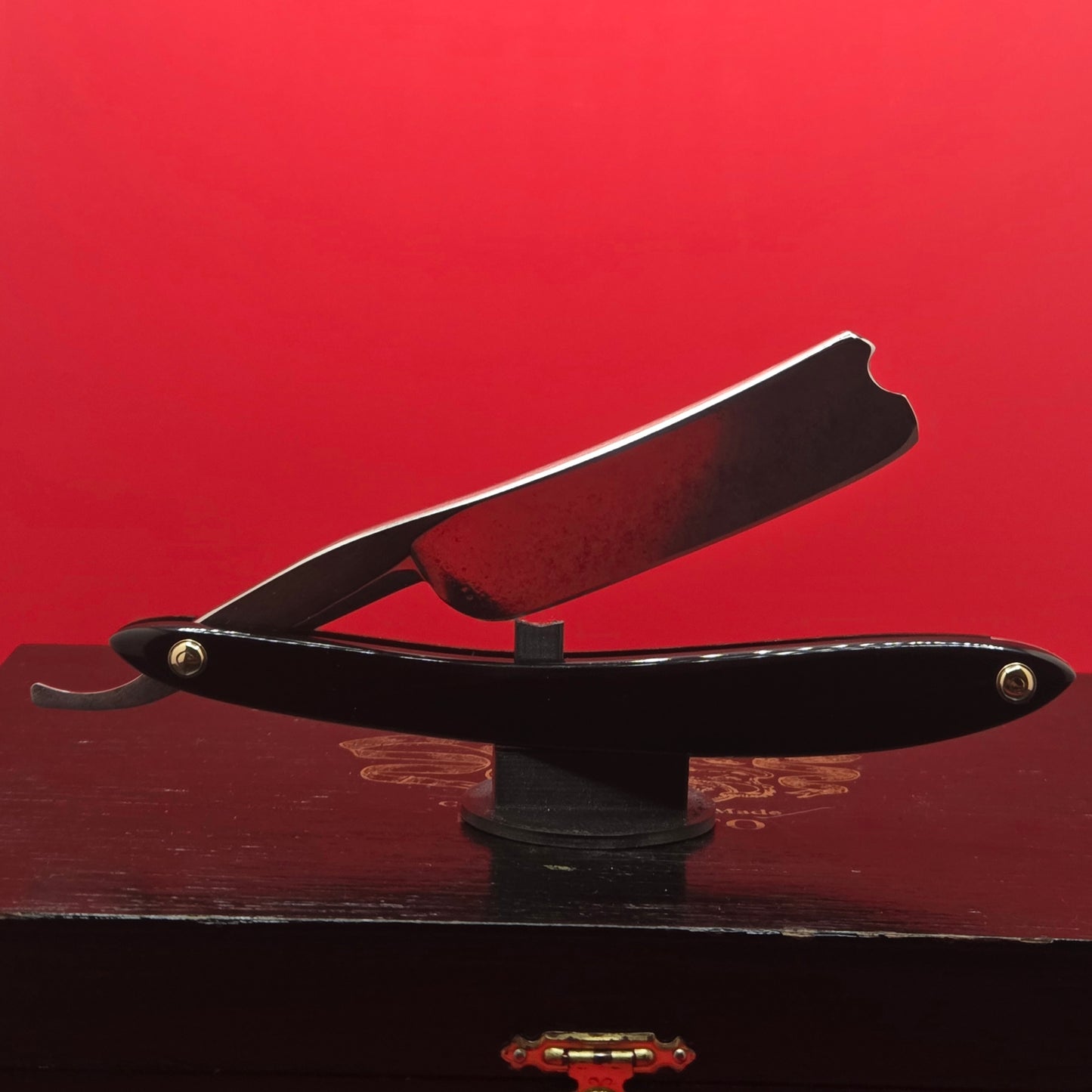 Vintage/Antique 7/8 Wade & Butcher. Sheffield Razor. Restored.