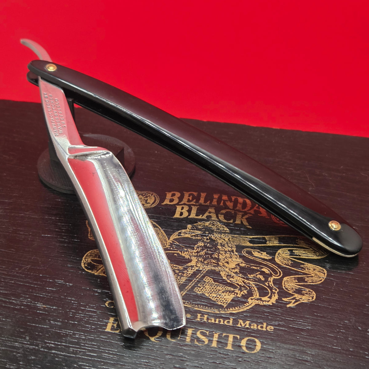 Vintage/Antique 13/16 Wade & Butcher. Sheffield Razor. Hollow. Original.