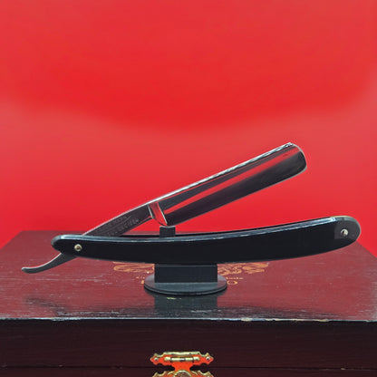 11/16 George Wostenholm, Pipe, Sheffield Razor. Shave ready.