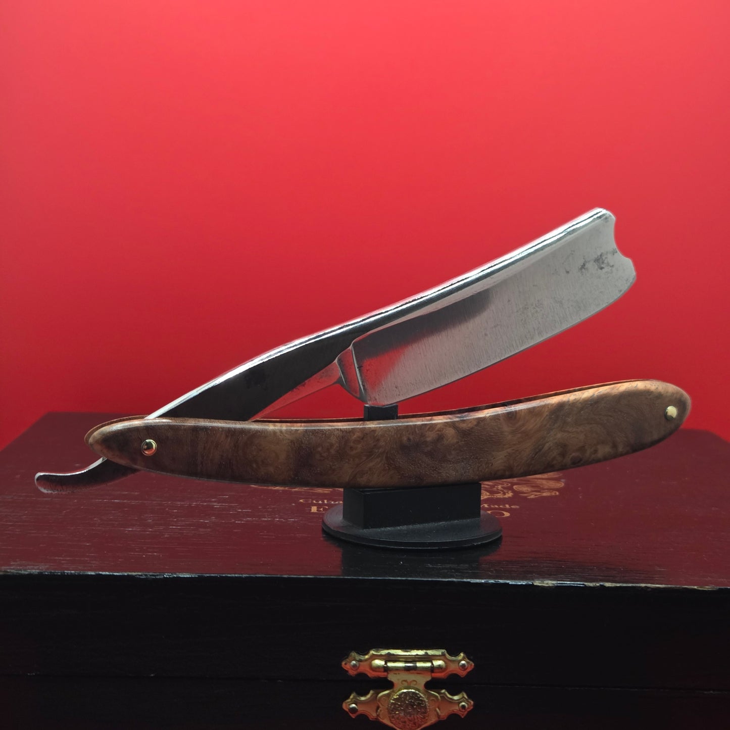 15/16 George Wostenholm, IXL, Sheffield Razor. Shave ready.