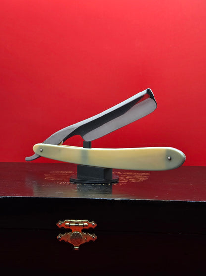 Vintage/Antique Gentlemans Set Of 11/16 Joseph Rodgers & Sons, Sheffield Razors.