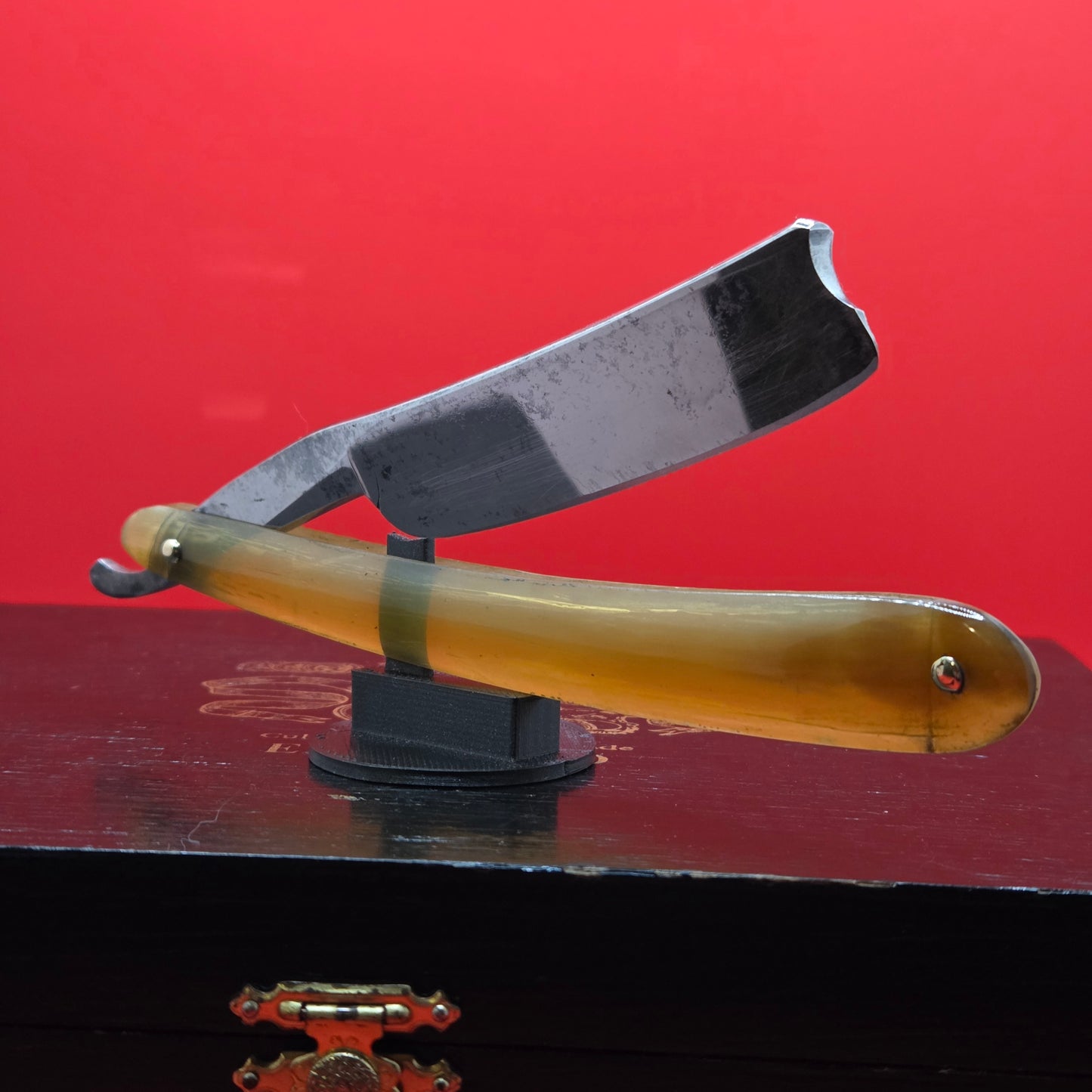 Vintage/Antique 7/8 Joseph Smith, Sheffield Razor. Silver Steel. Original.