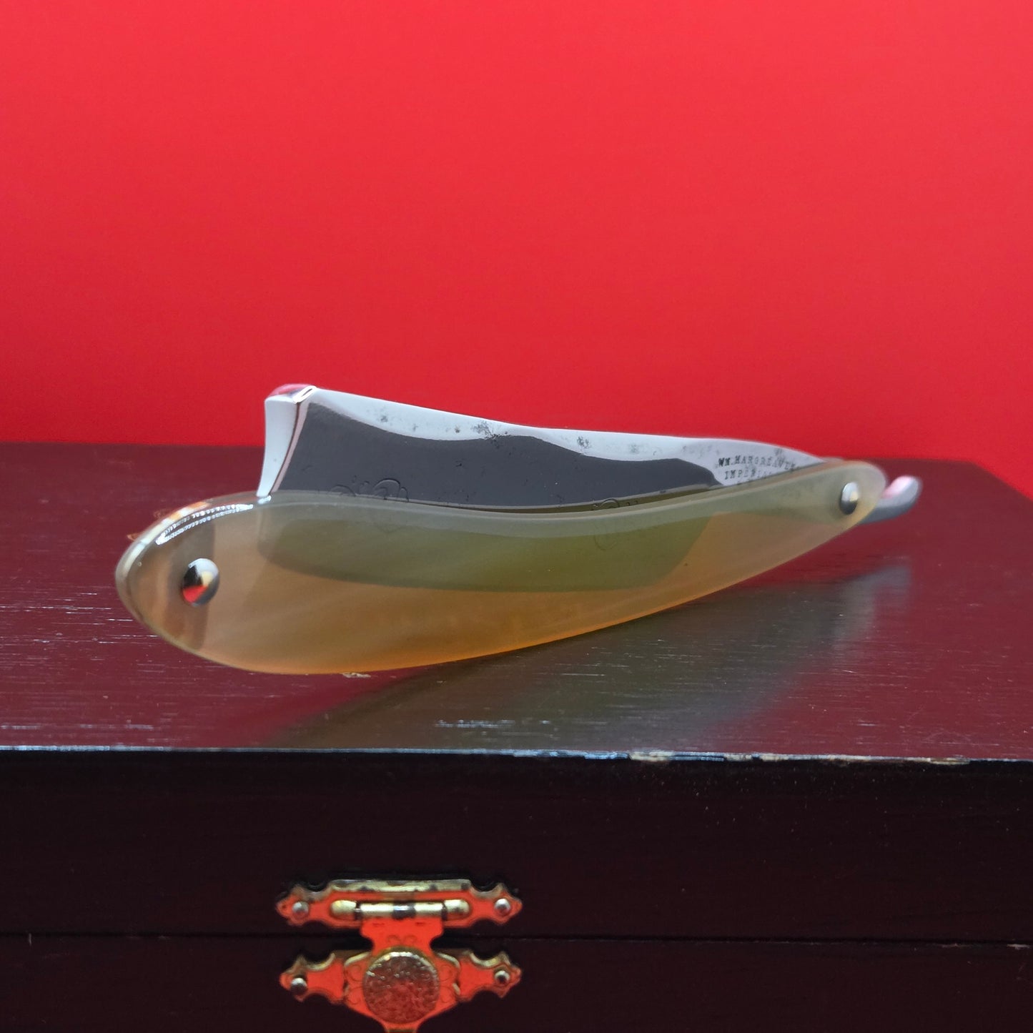7/8 Wm Hargreaves & Co.  Imperial Razor. Engraving. Shave ready