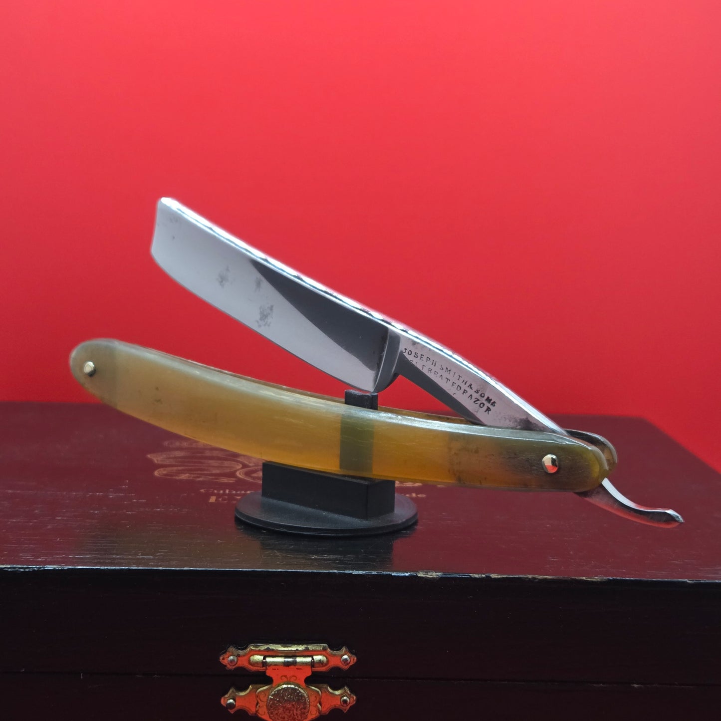 3/4 Joseph Smith & Sons, Celebrated Razor. Shave ready.