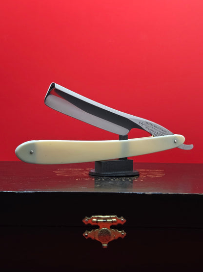 Vintage/Antique Gentlemans Set Of 11/16 Joseph Rodgers & Sons, Sheffield Razors.