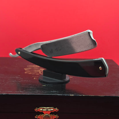 Vintage 7/8 Manhattan Cutlery Co. Sheffield Razor. Restored.