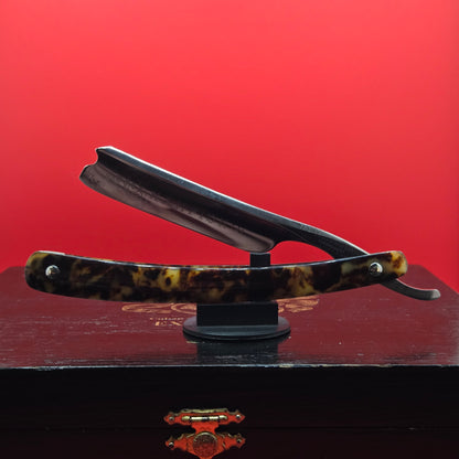 3/4 The Lockwood Taylor Hardware Co. Cleveland Razor. Shave Ready.