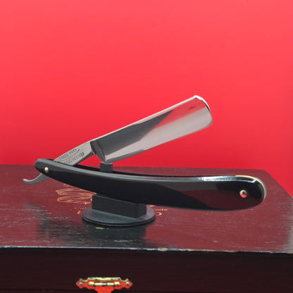 11/16 George Wostenholm, Pipe, Sheffield Razor. Shave ready.
