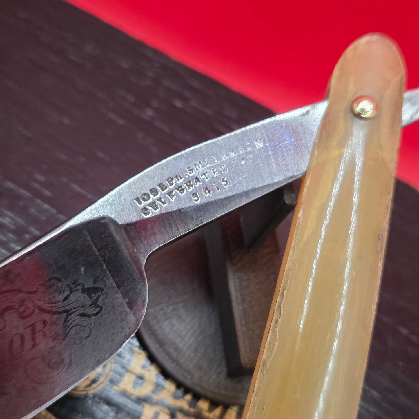 Vintage/Antique 7/8 Joseph Smith, Sheffield Razor. Silver Steel. Original.
