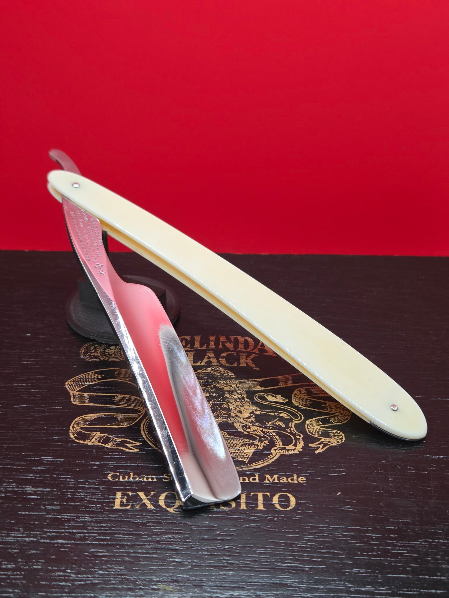 Vintage/Antique Gentlemans Set Of 11/16 Joseph Rodgers & Sons, Sheffield Razors.