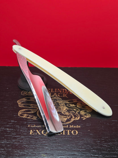 Vintage/Antique Gentlemans Set Of 11/16 Joseph Rodgers & Sons, Sheffield Razors.