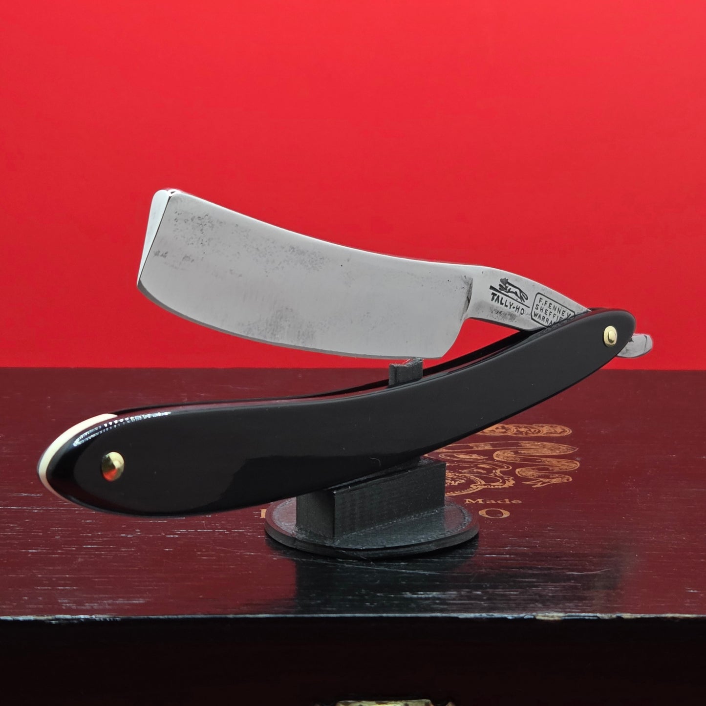 Vintage/Antique 13/16 F Fenney TALLY HO. Sheffield Razor. Restored.