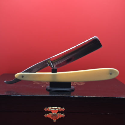 3/4 Joseph Rodgers & Sons. Sheffield Razor. Shave ready.