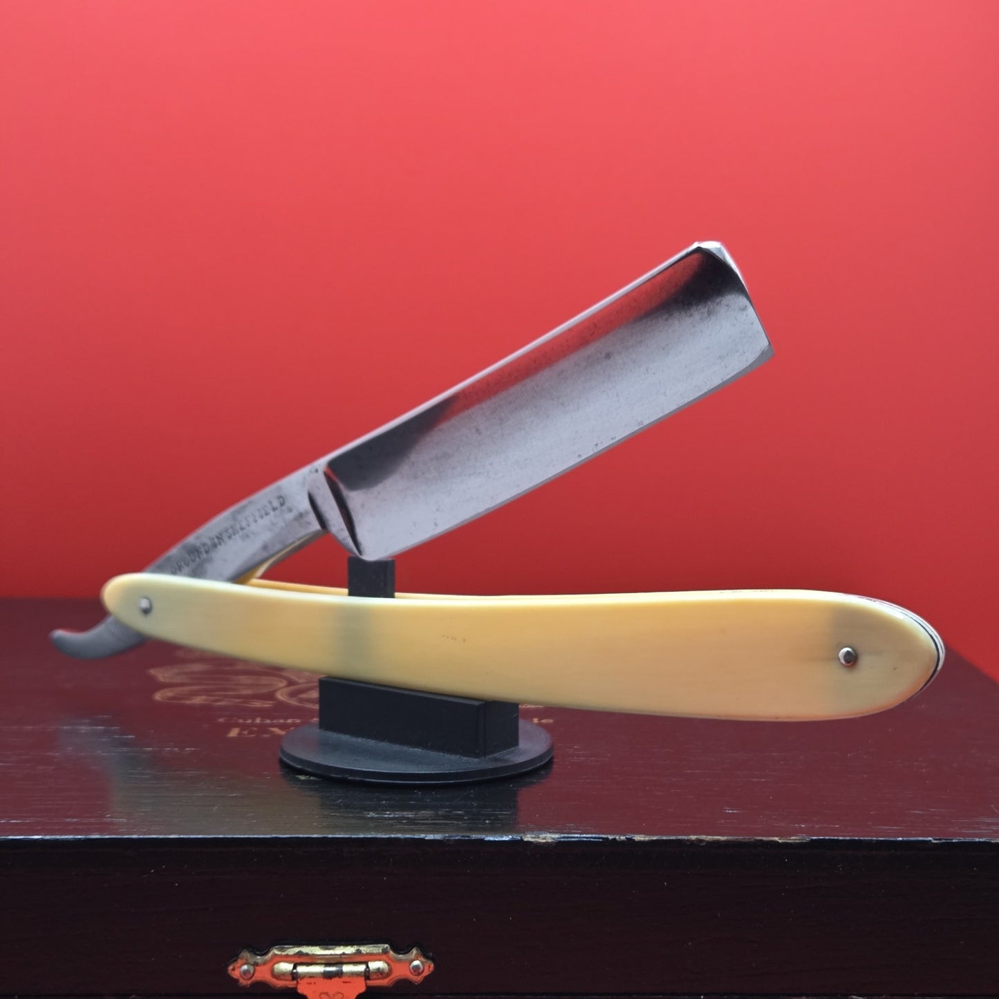 3/4 Joseph Rodgers & Sons. Sheffield Razor. Shave ready.