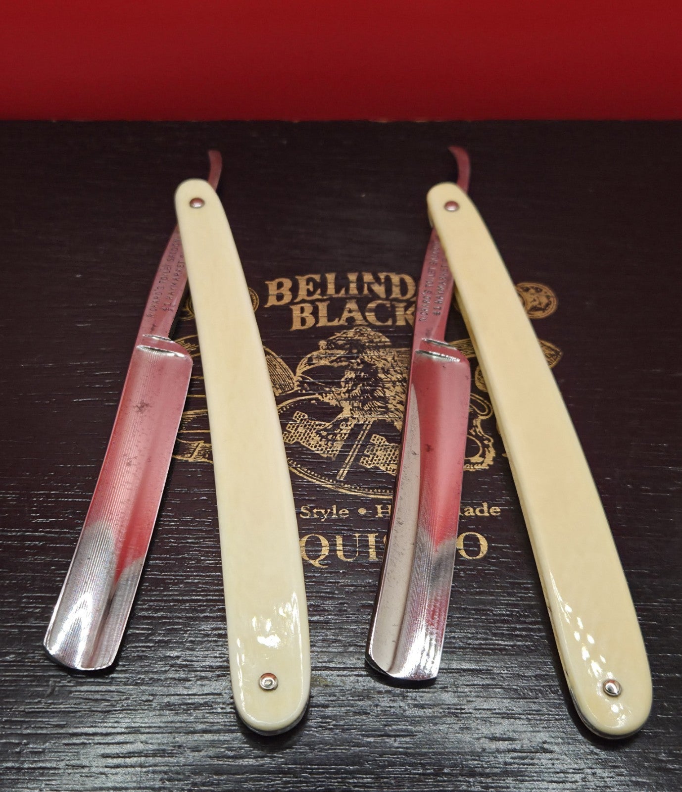 Gent Set. Richard Toilet's Saloo Sheffield Straight Razors with case. Shave ready.