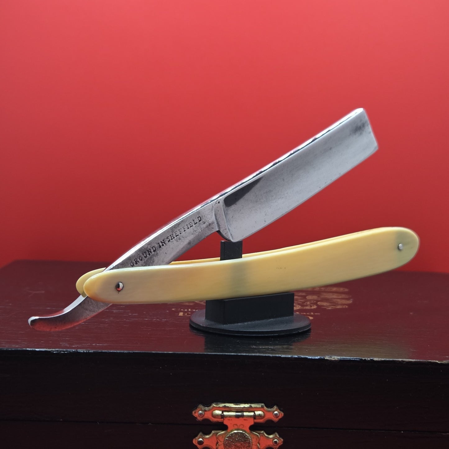 3/4 Joseph Rodgers & Sons. Sheffield Razor. Shave ready.