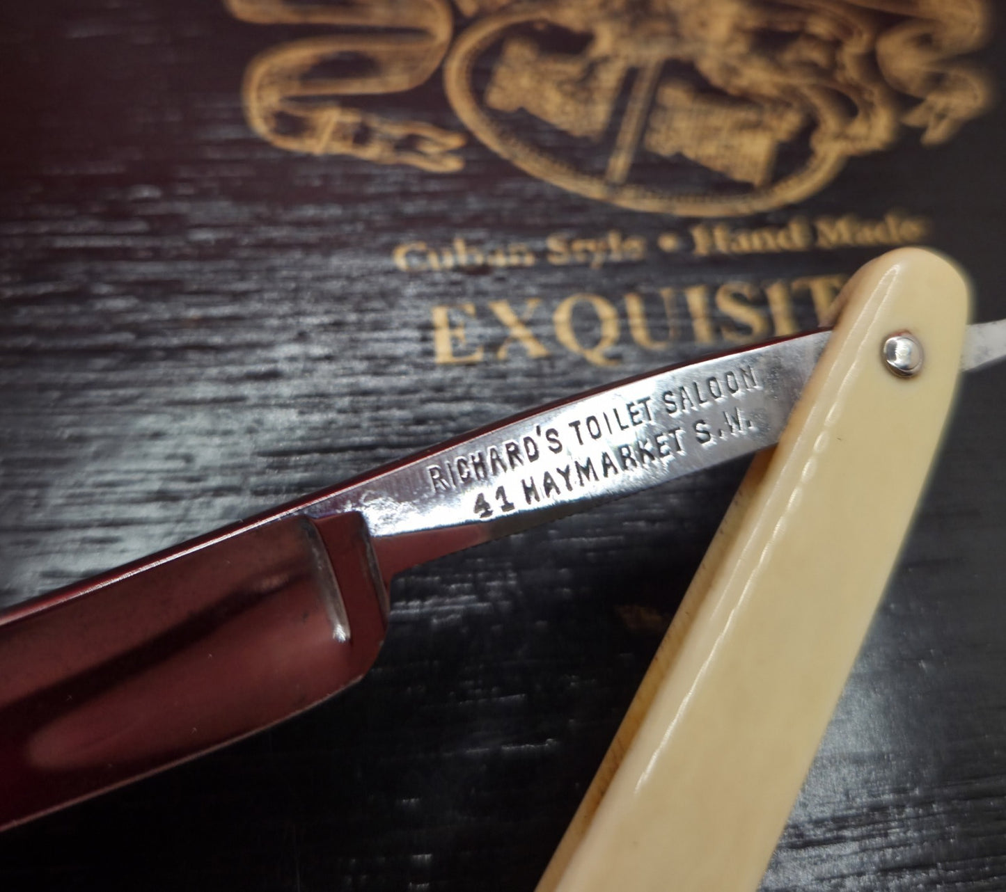 Gent Set. Richard Toilet's Saloo Sheffield Straight Razors with case. Shave ready.