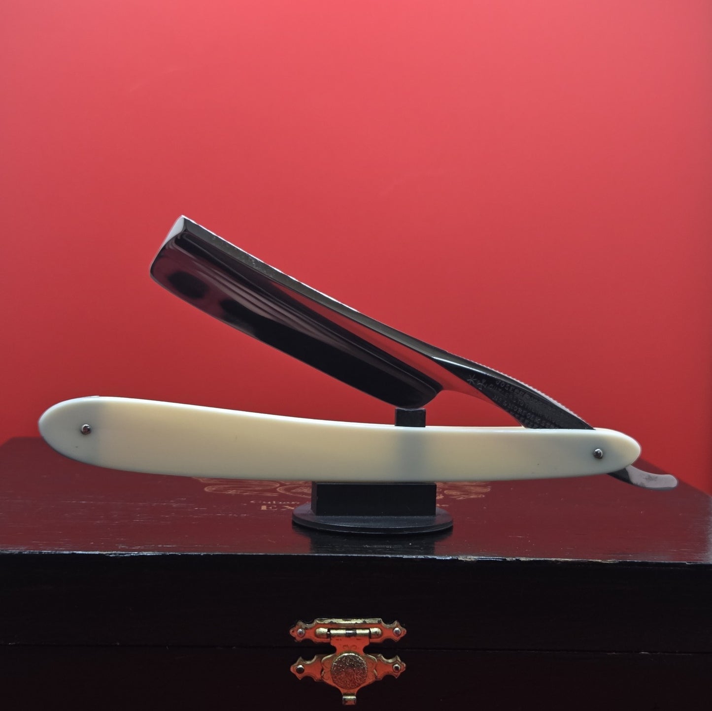 Vintage/Antique 3/4 Joseph Rodgers & Sons. Sheffield Razor. Shave ready.